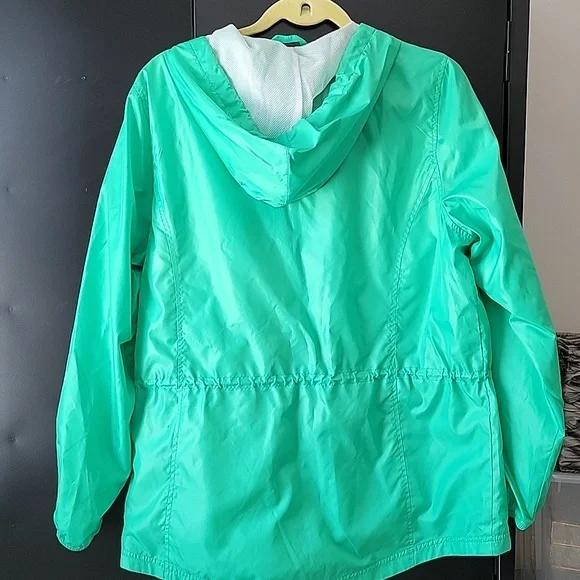 Style & Co Sport Light Raincoat - Picture 2 of 3